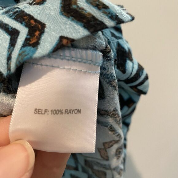 Jane +‎ Delancey Top Women’s Large Turquoise Blue Aztec Southwest Button Up - Picture 9 of 11